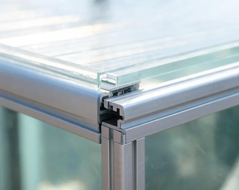 Polycarbonate panel and greenhouse frame detail